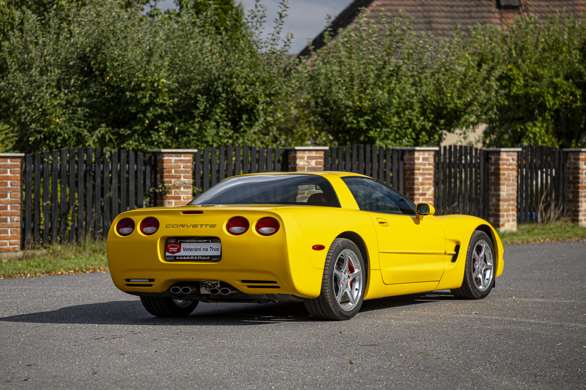 Chevrolet Corvette C5 Yellow