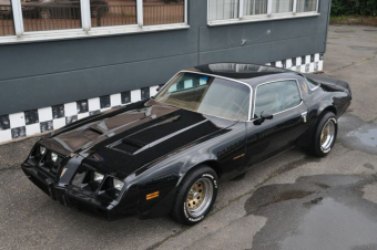 Pontiac Firebird 6.6 V8