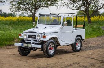 Toyota FJ 40