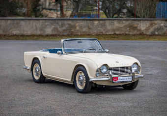 Triumph TR4A