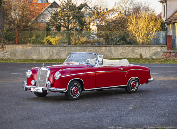 Mercedes - Benz 220 S Cabriolet